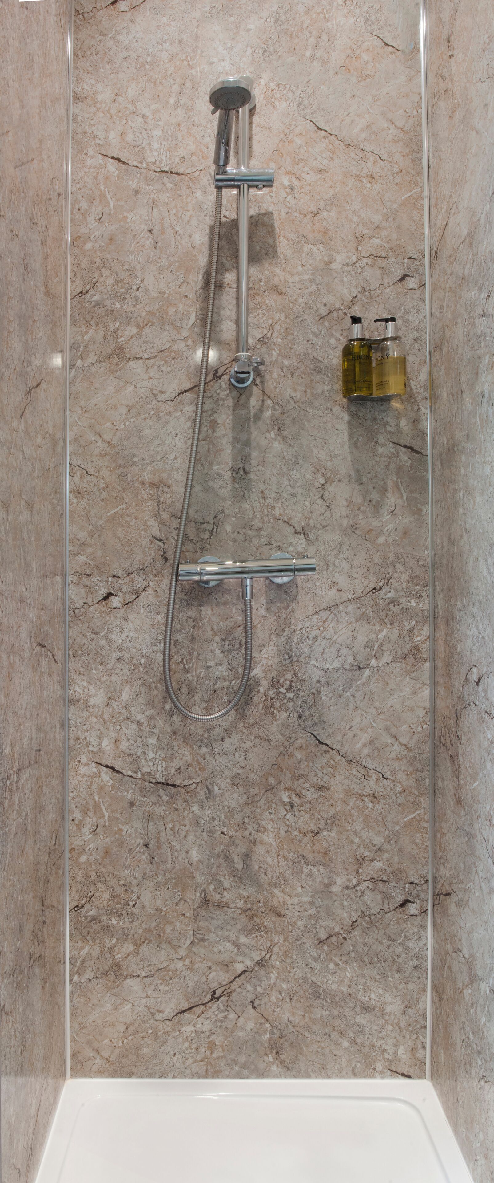 superior room, 1 double bed | desk, travel cot, free wifi, bed sheets