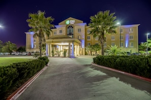 Exterior - Holiday Inn Express Hotel & Suites Huntsville by IHG (Huntsville)
