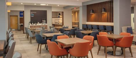 Desayuno continental incluido todos los días