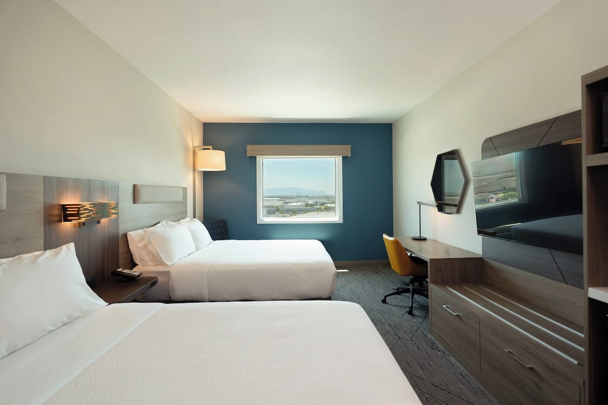 Standard Room | Desk, blackout drapes, iron/ironing board, WiFi (free)