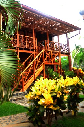 Front of property - Hotel Arco Iris (Tamarindo)