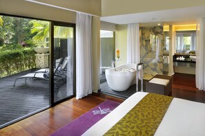 Minibar, in-room safe, desk, free WiFi - Thistle Port Dickson (Port Dickson)