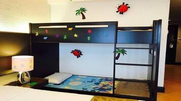 Thistle Family Sea Front (For 2 adults and 2 child)