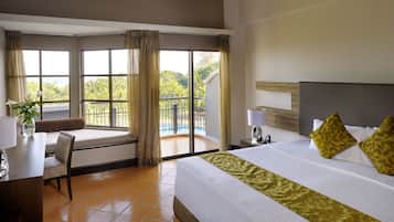 Minibar, in-room safe, free WiFi, bed sheets