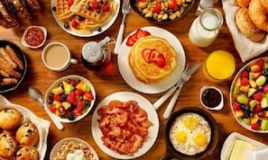 Colazione a buffet, servita tutte le mattine (44 MYR a persona)