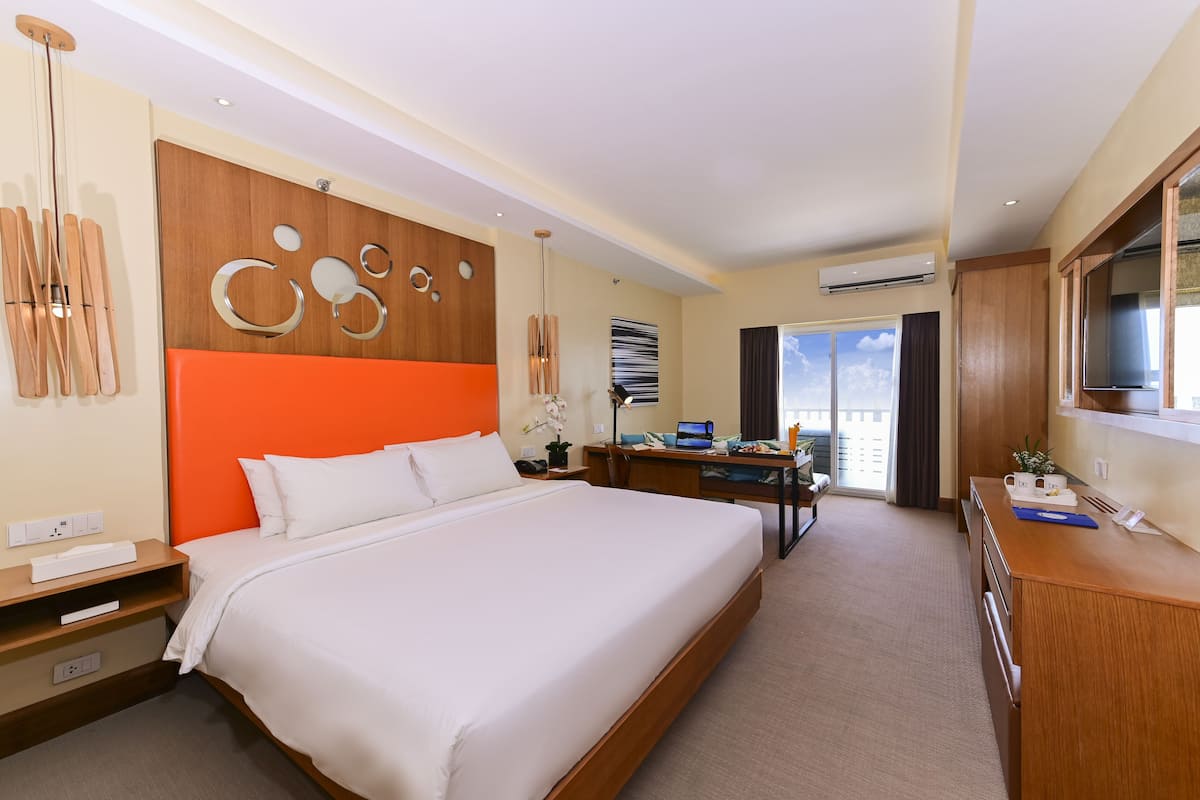 Be Classy Room | 高档床上用品、客房内保险箱、遮光窗帘、免费 WiFi
