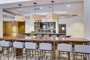 Lobby - Hilton Garden Inn Phoenix Airport North (Phoenix)