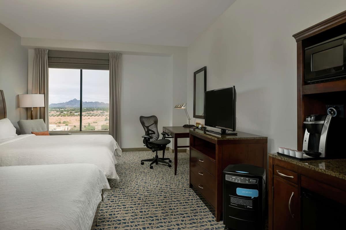 Premium bedding, in-room safe, desk, iron/ironing board