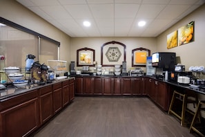 Petit déjeuner buffet compris tous les jours