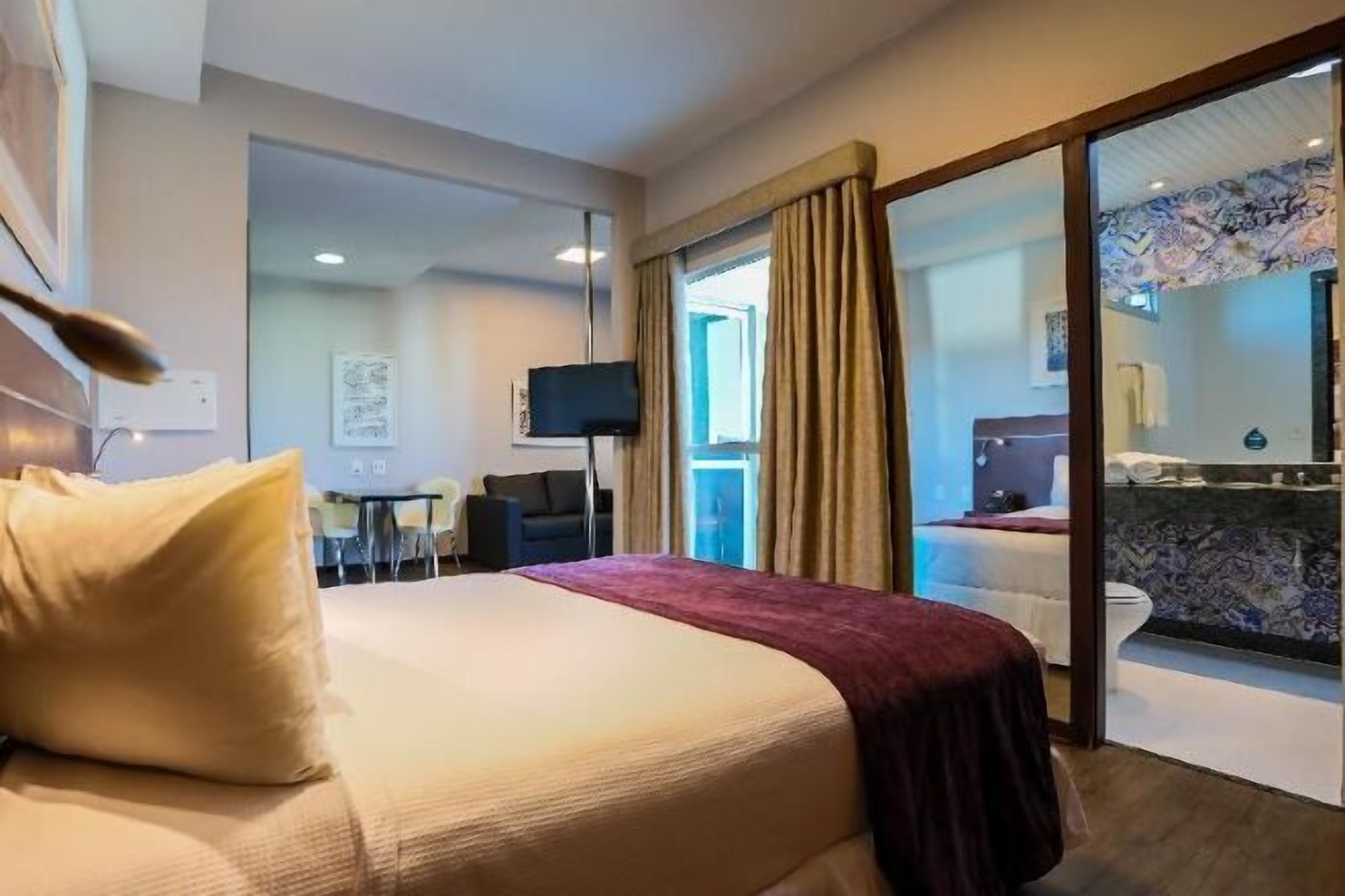 In-room safe, free WiFi, bed sheets