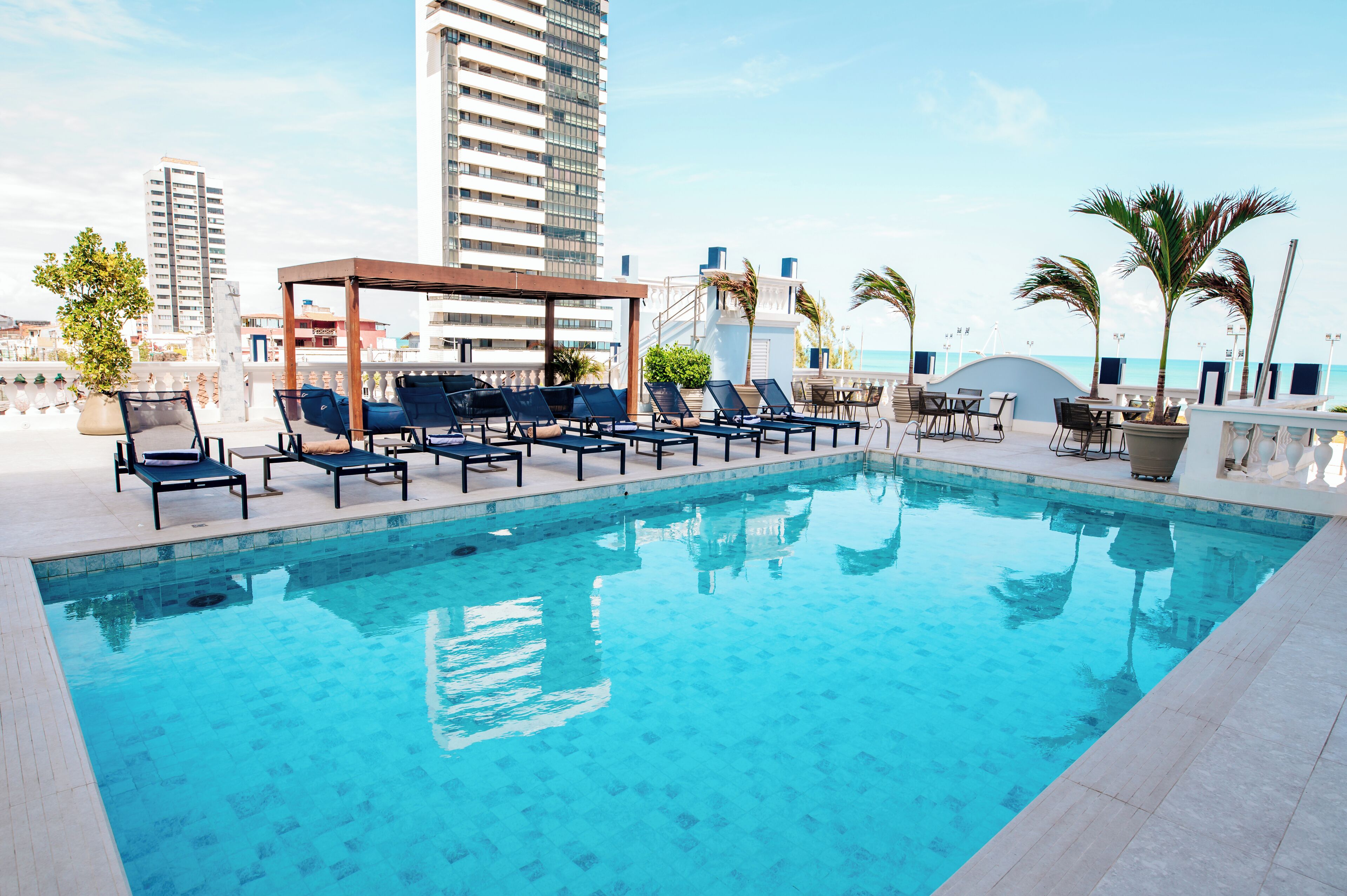 outdoor pool, pool loungers