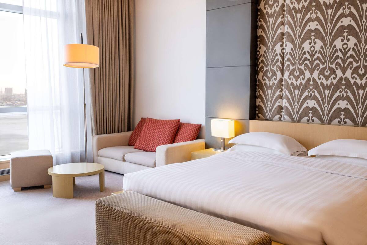 1 phòng ngủ, bộ đồ giường cao cấp, minibar, két bảo mật tại phòng 