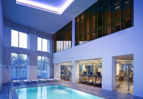 Una piscina techada