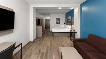 Sengetøy av topp kvalitet, skrivebord og blendingsgardiner