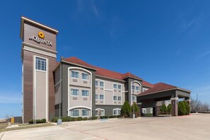 Exterior - La Quinta Inn & Suites by Wyndham Kyle - Austin South (Kyle)