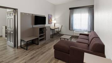 Deluxe-Suite, 1 King-Bett, Nichtraucher | Hochwertige Bettwaren, Schreibtisch, Verdunkelungsvorhänge