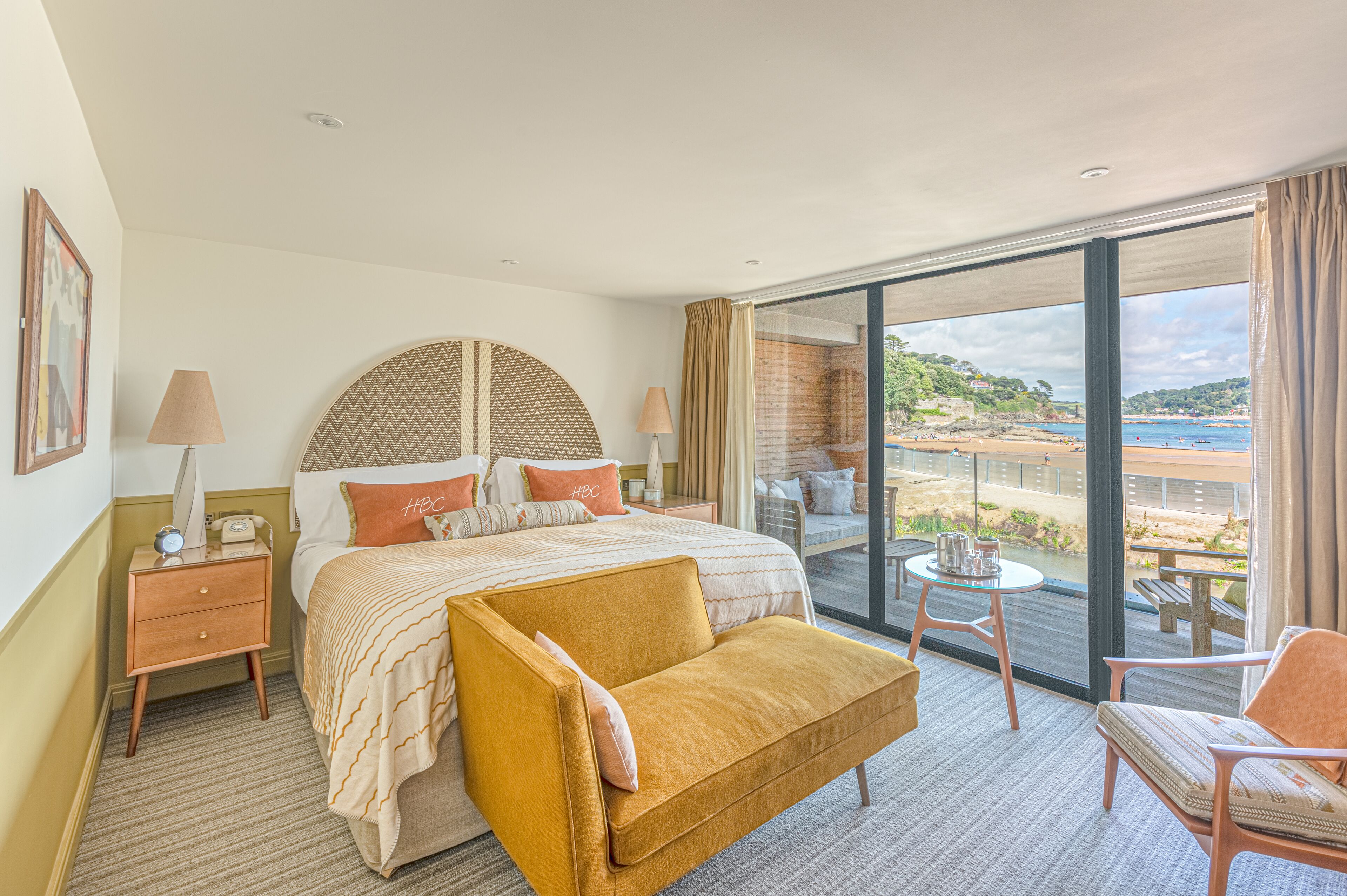 superior double room, sea view | 1 bedroom, free minibar items, individually decorated