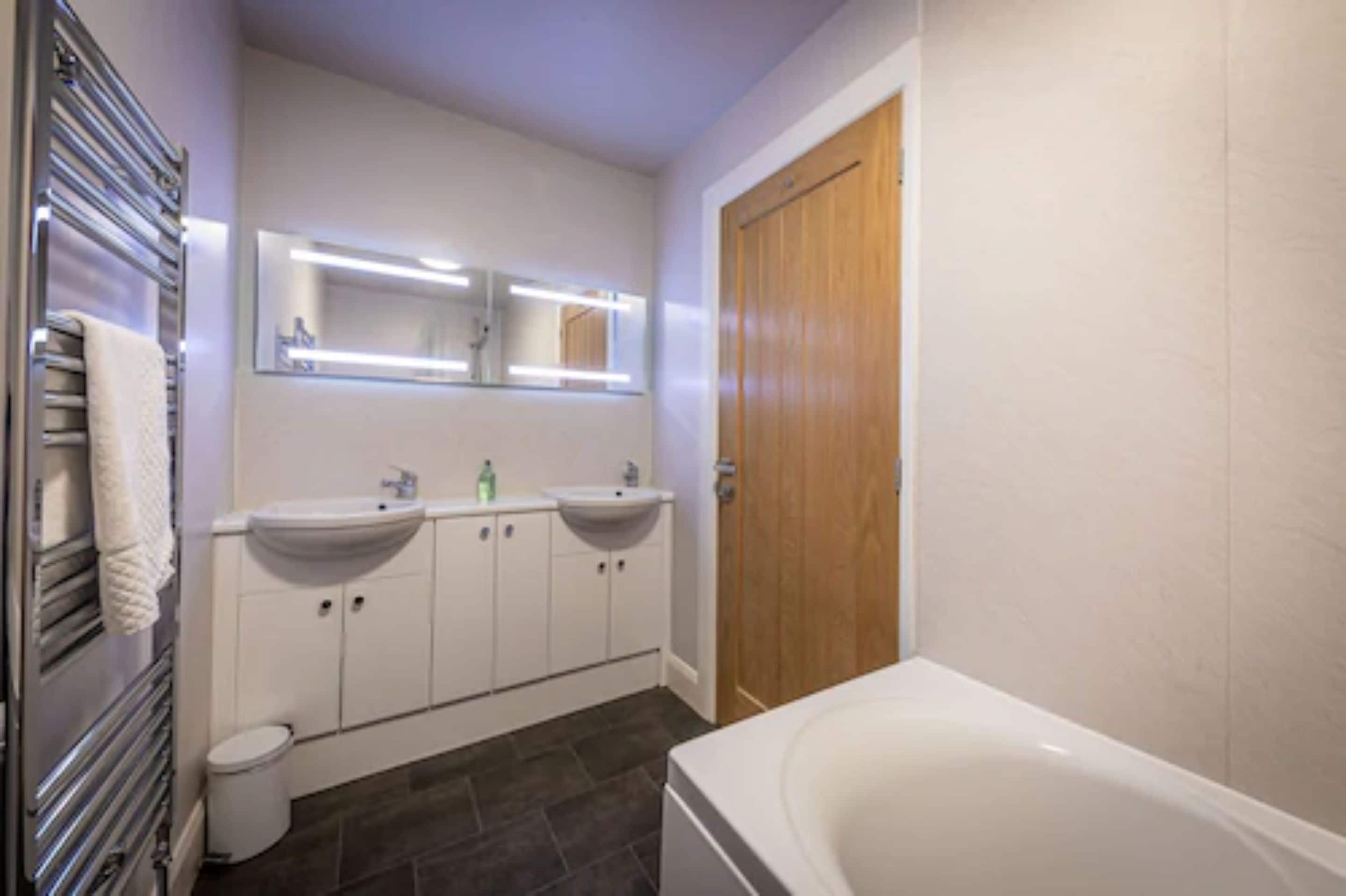 family room, garden view | bathroom | free toiletries, hair dryer, towels