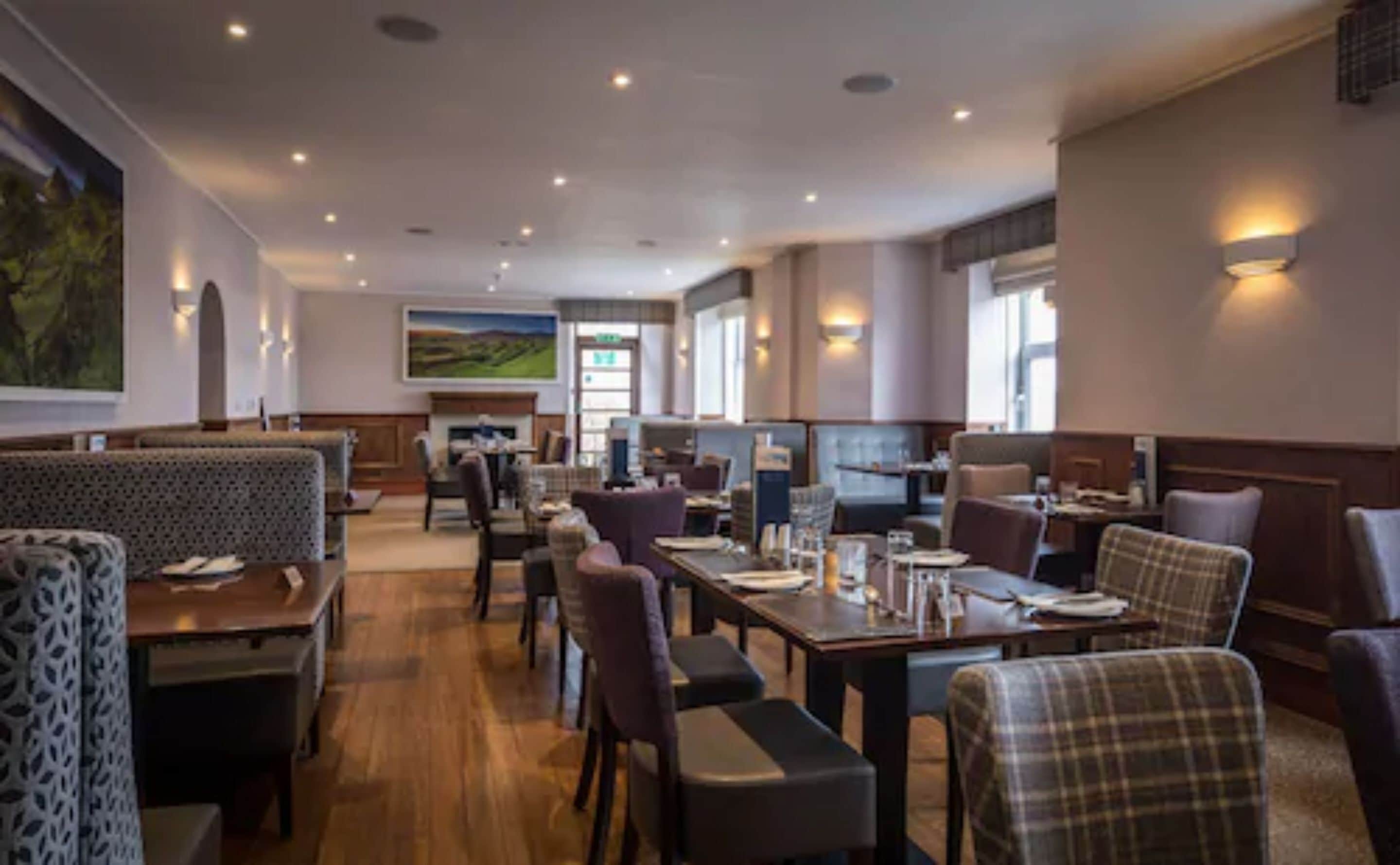 free daily cooked-to-order breakfast