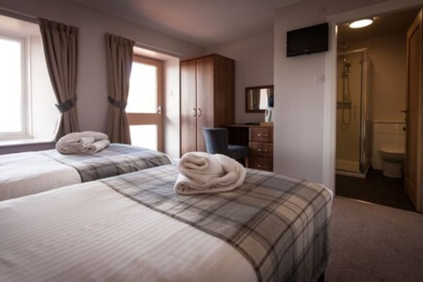 Family Suite, 2 Bedrooms, Partial Sea View (In Uig Lodge) | Free WiFi, bed sheets
