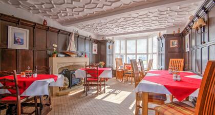 Potters Mooring Guest House Hotel