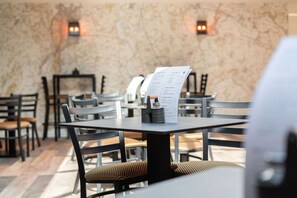 Restaurant - The Mount Pleasant Hotel (Malvern)