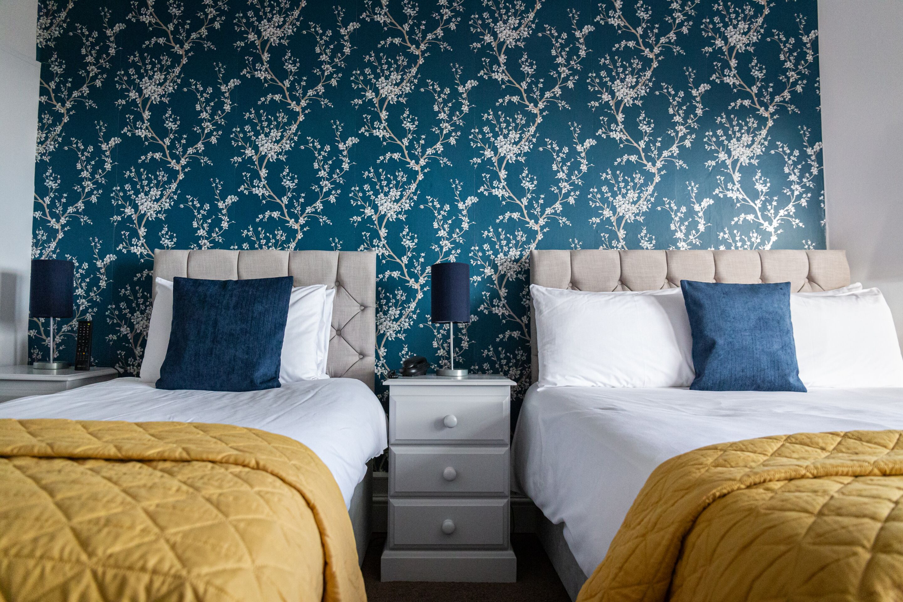 Familjesvit - eget badrum | Gratis wi-fi och sängkläder