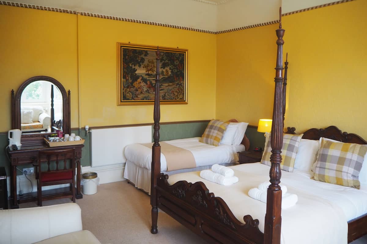Superior vierpersoonskamer, en-suite badkamer (Four Poster) | 1 slaapkamer
