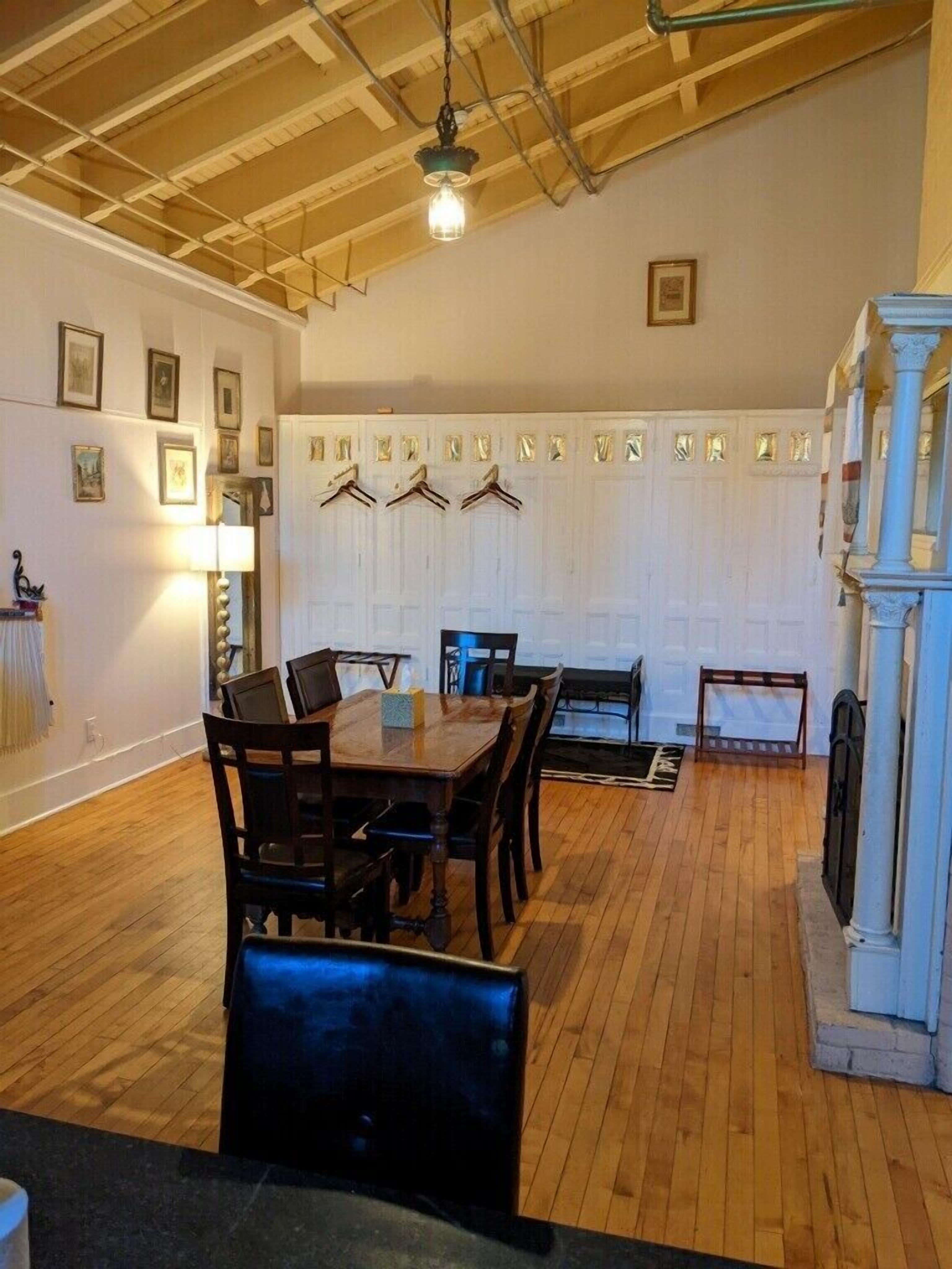 family suite | in-room dining