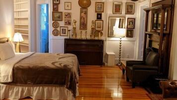 Family Suite | Free WiFi, bed sheets