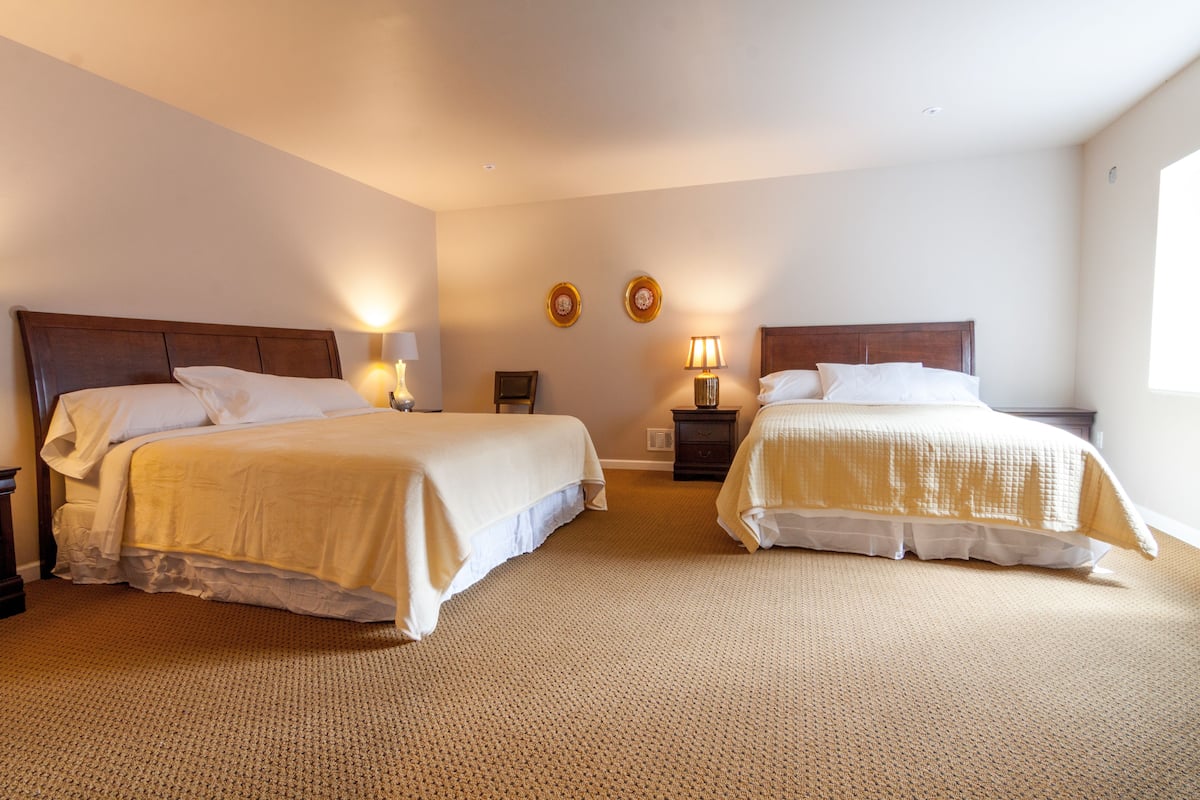 Superior Suite | 1 bedroom, free WiFi, bed sheets
