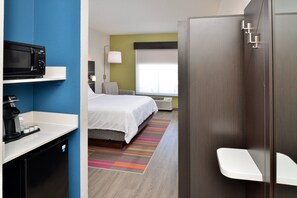 Chambre Standard | Literie de qualité supérieure, coffres-forts dans les chambres, bureau