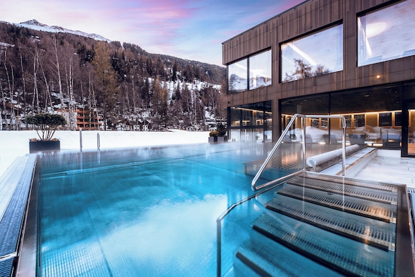 Indoor pool, outdoor pool, open 7:00 AM to 8:00 PM, pool umbrellas