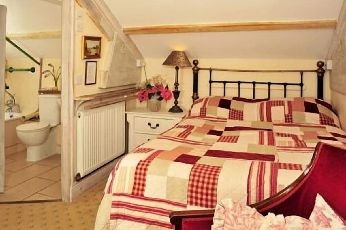 Quarto casal, suíte (Small double Round House)