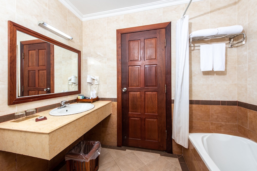 Pacific Hotel & Spa by null