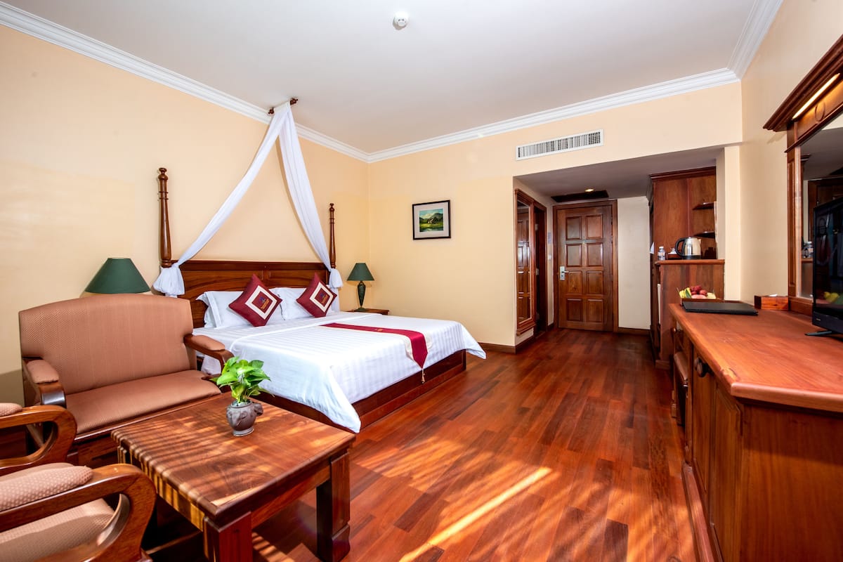 Superior Double or Twin Room, Non Smoking | 1 bilik tidur, bar mini, peti besi dalam bilik
