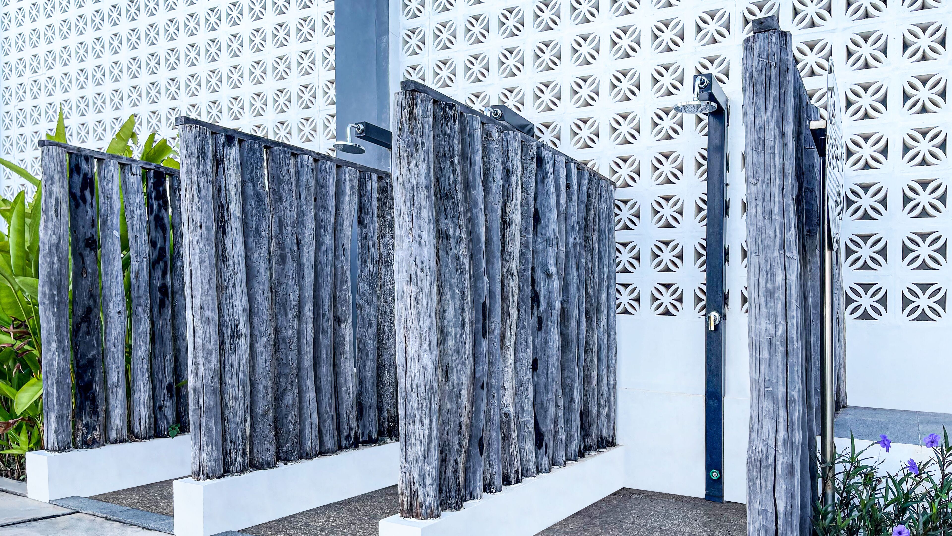 outdoor pool, pool umbrellas