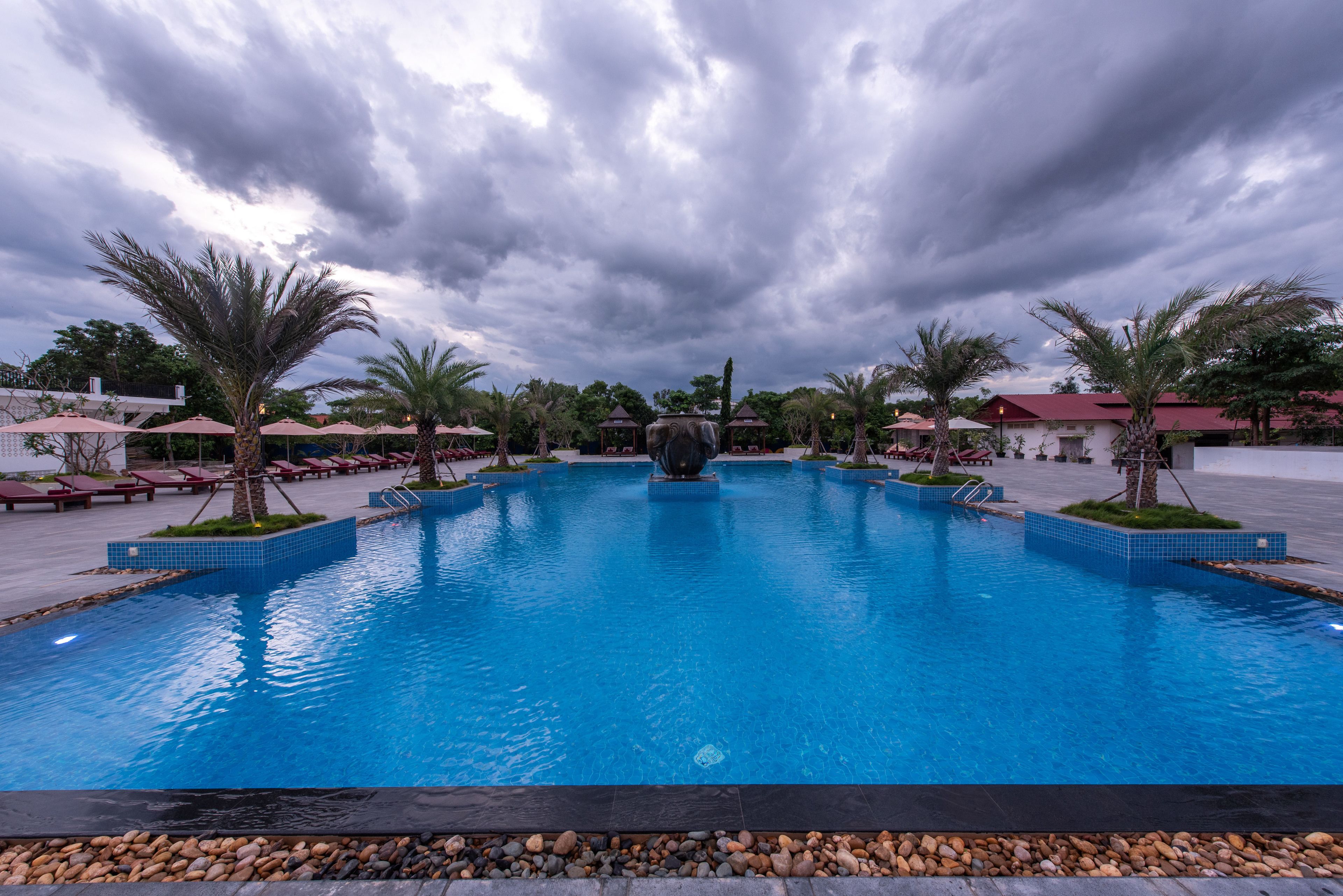 outdoor pool, pool umbrellas