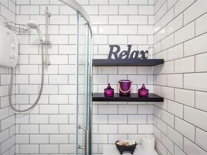 Suite, Ensuite (2Adults 1 Child Room 3) | Bathroom - Ashgrove House (Stratford-upon-Avon)
