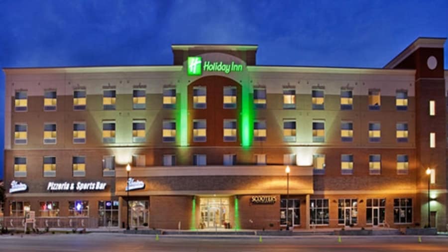 Holiday Inn Omaha Downtown - Waterpark by IHG