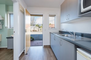 Basic Studio | Premium bedding, individually decorated, individually furnished, desk