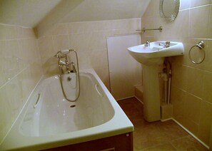 Single Room | Bathroom