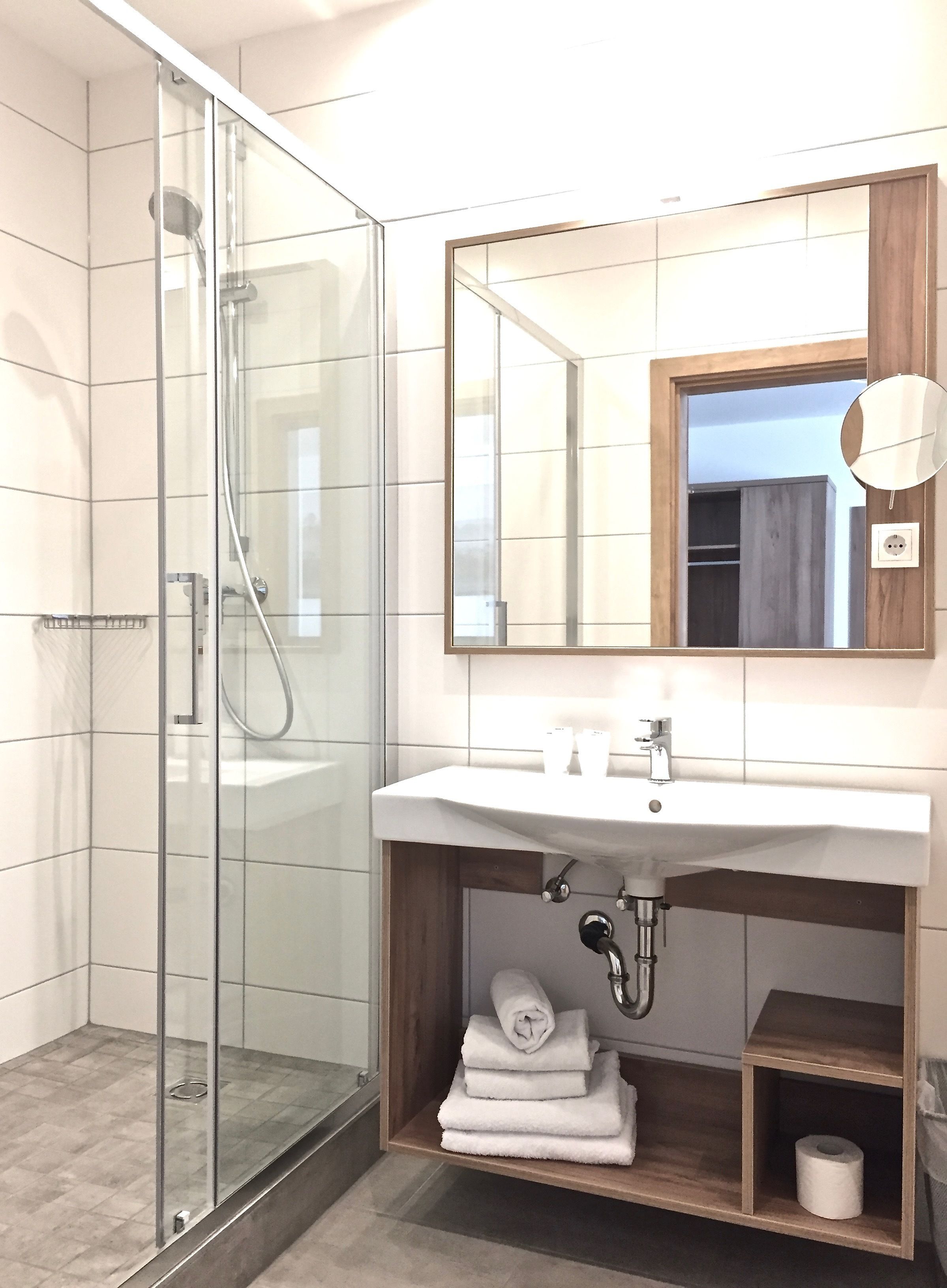 premium bedding, in-room safe, individually decorated