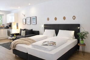 Alpin-Studio (Cleaning Fee 30 EUR) | Living room | LCD TV - Seelos – Alpine Easy Stay (Mieming)