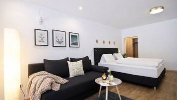 Alpin-Studio (Cleaning Fee 30 EUR) | Wohnzimmer | LCD-Fernseher