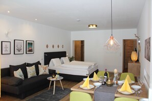 Alpin-Studio (Cleaning Fee 30 EUR) | Premium bedding, individually decorated, individually furnished, desk - Seelos – Alpine Easy Stay (Mieming)