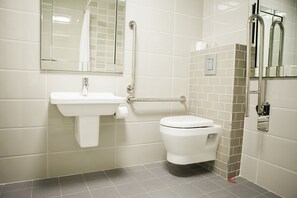 Free toiletries, hair dryer, towels - Innisfallen Hotel (Killarney)
