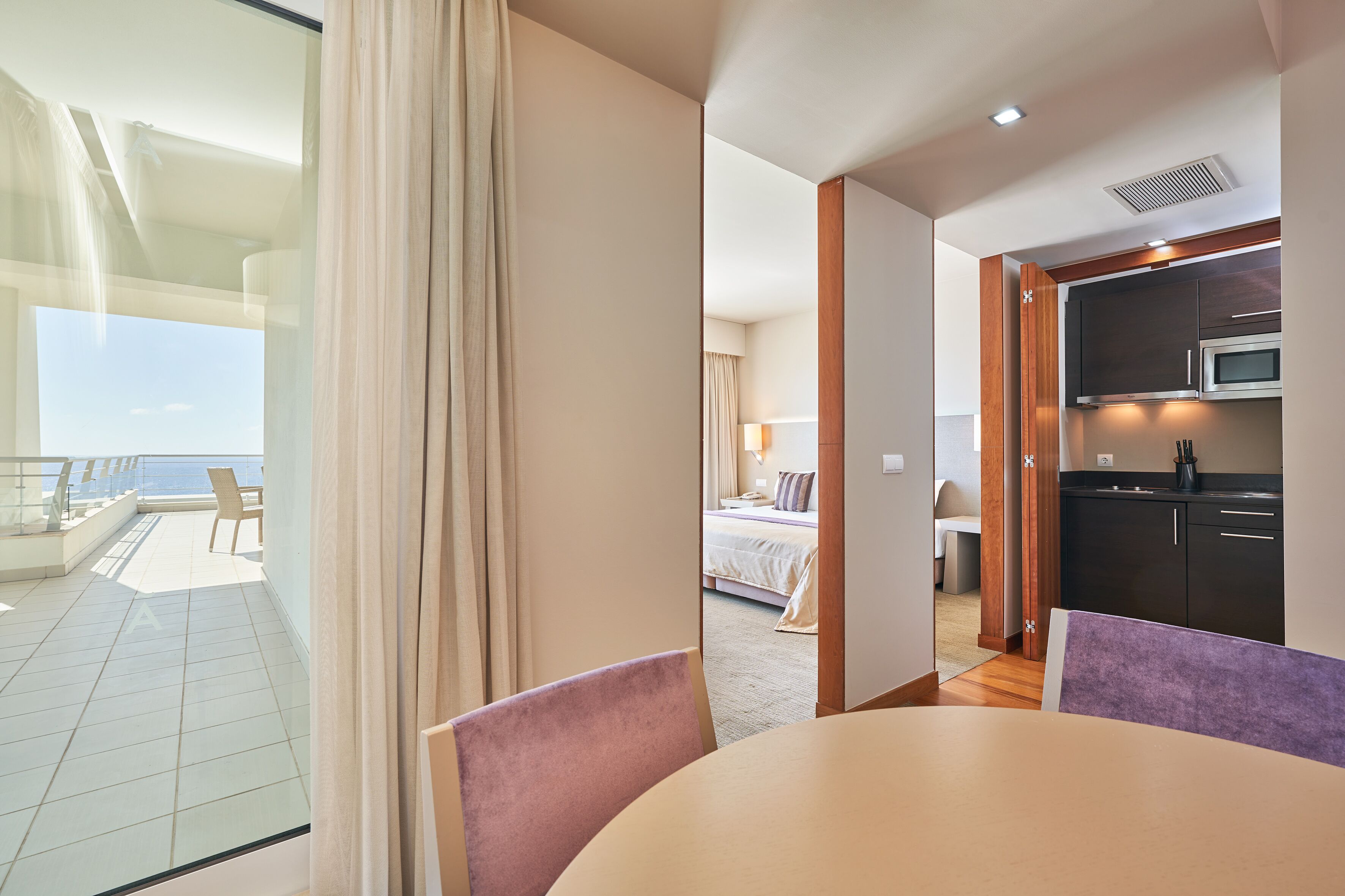 master suite | 1 bedroom, minibar, in-room safe, desk