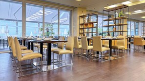 Restaurant - Melia Madeira Mare (Funchal)