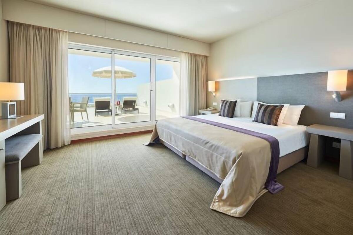 Minibar, in-room safe, desk, blackout drapes